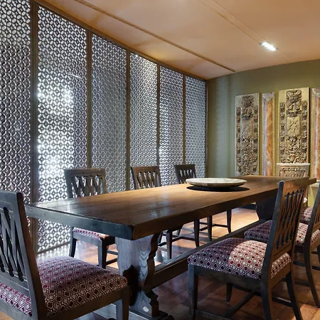 Hotel Palacio De Santa Paula, Autograph Collection 5*