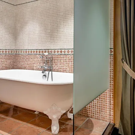Hotel Palacio De Santa Paula, Autograph Collection 5*