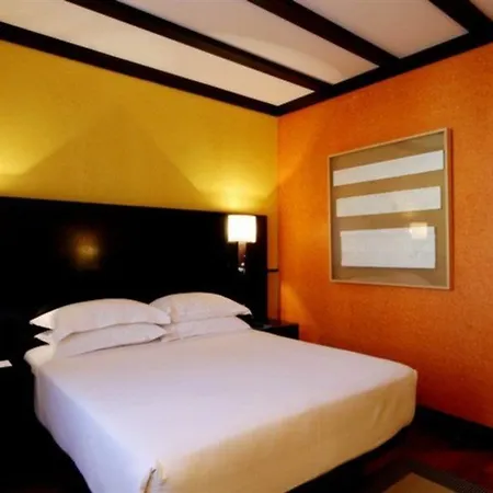 Palacio De Santa Paula, Autograph Collection 5*
